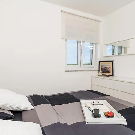 Apartman Beautiful In With Kitchen *
